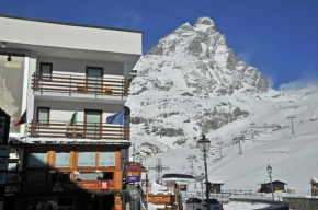 Hotel Meuble' Joli